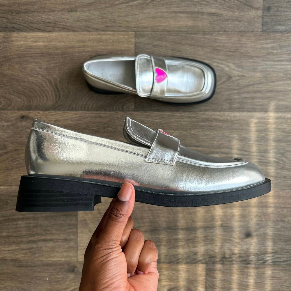 Olivia Miller Silver Pink Heart Loafers Size 8